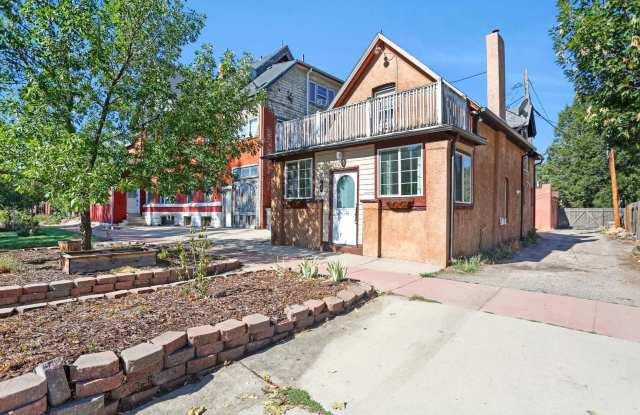 Limited time: Move in Special - $250 off your first full month. Gallery 4