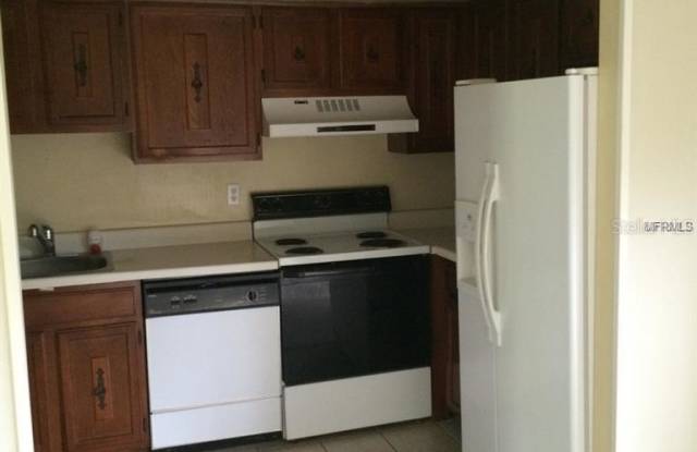 5934 VILLAGE CIRCLE Gallery 3