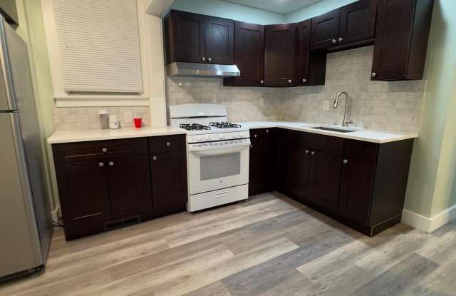 10 Bank Street photos photos