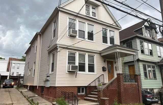 295 STEGMAN PARKWAY photos photos