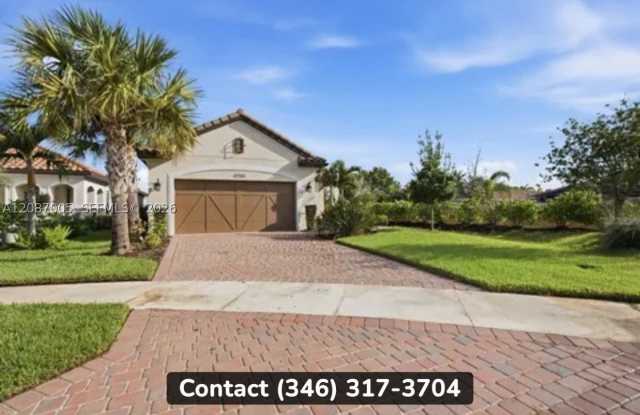 12741 SW Ambra St photos photos