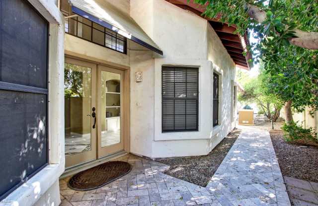 1915 E RANCH Road Gallery 3