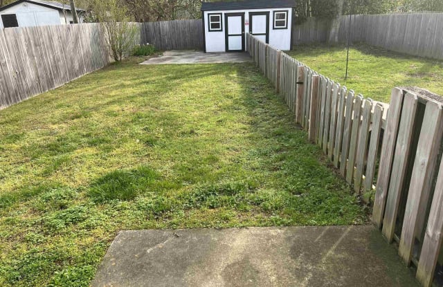 236 Bridge Street - 236 Bridge Street, Fuquay-Varina, NC 27526