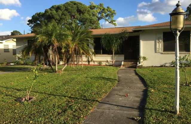 251 MATEO WAY NE - 251 Mateo Way Northeast, St. Petersburg, FL 33704