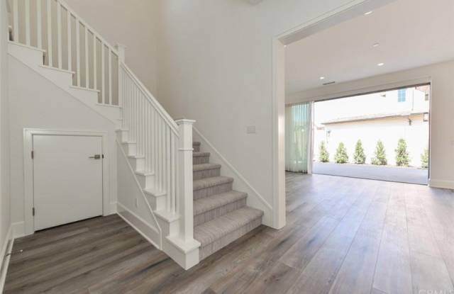 100 Sky Heights Gallery 2