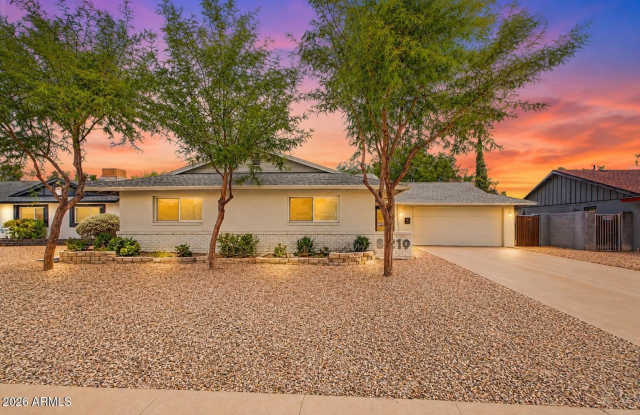 8219 E VALLEY VIEW Road Gallery 2