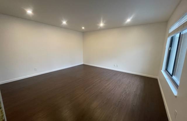 1700 Page Street Gallery 4