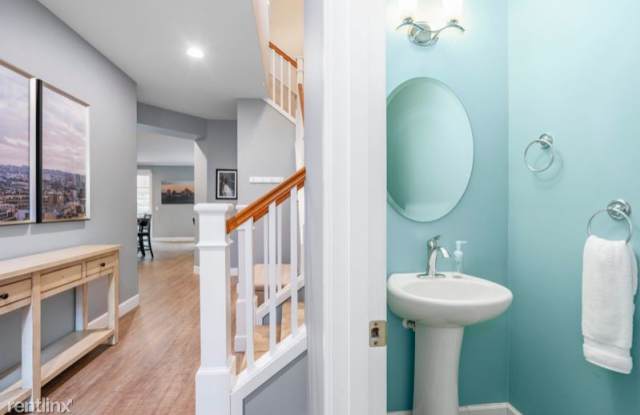 402 201st Pl SW Gallery 4