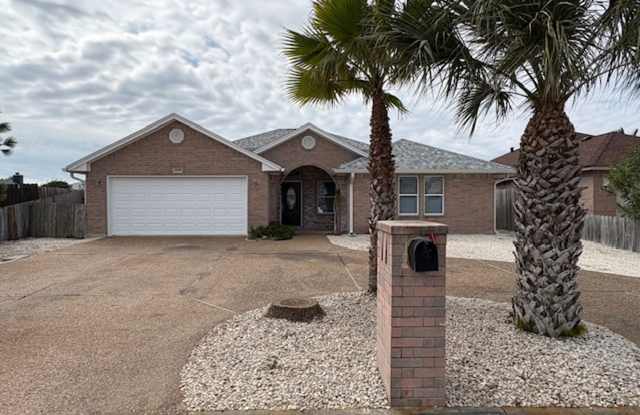 UPDATED 4BDRM HOME NEAR BEACH! photos photos