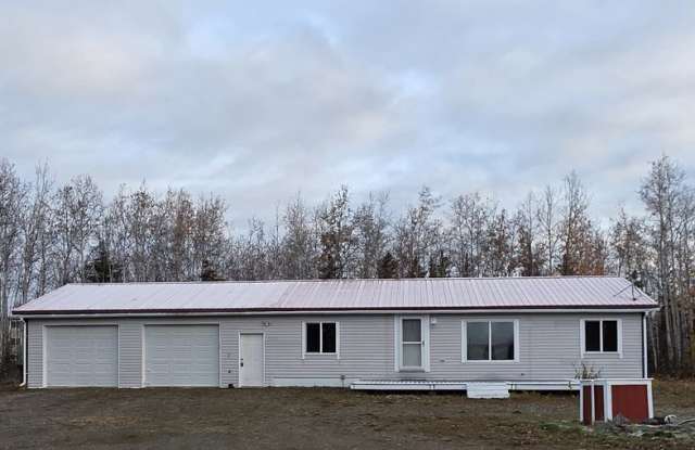 Cozy 3-Bedroom, 2-Bathroom Mountain View Rental with Heated 2 Car Garage Available Now! Gallery 1