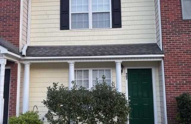 907 Springwood Drive photos photos