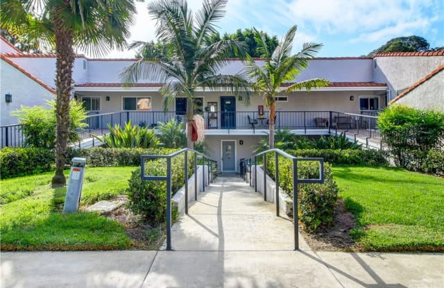 3354 Monte Hermoso - 3354 Monte Hermoso, Laguna Woods, CA 92637