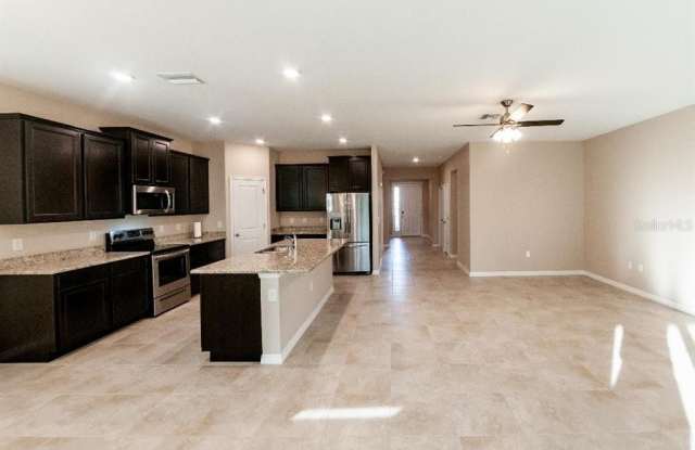 16413 WOODSIDE GLEN Gallery 3