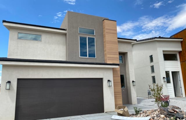 3131 E Sky Rim Way - 3131 E Sky Rim Way, St. George, UT 84790