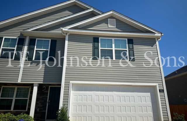 Spacious 4 Bedroom Home in Lexington – Modern Amenities and Comfort Await! photos photos