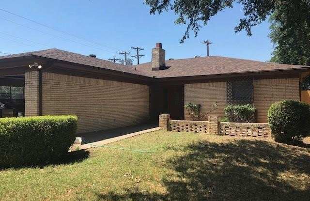 2834 Robertson Drive - 2834 Robertson Drive, Abilene, TX 79606