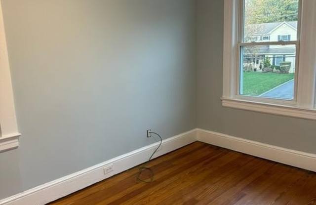 26 Frederick Avenue Gallery 3