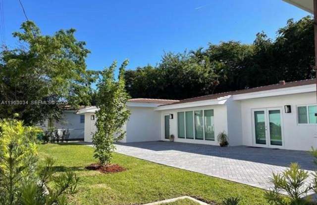 5352 Orduna Dr th 5352, Coral Gables, FL 33146 photos photos