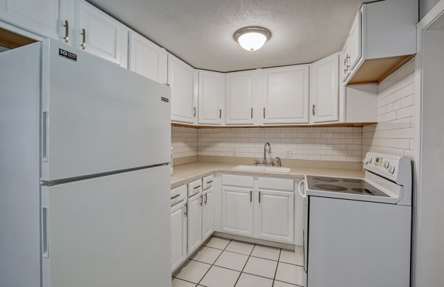 1511 Howard Road - 1511 Howard Road, Jacksonville, FL 32218