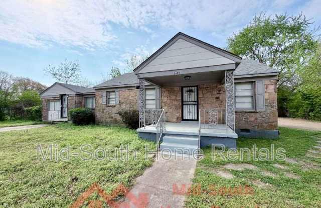 1603 Delano Ave photos photos