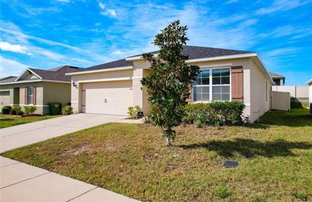 241 MEADOWBROOK Boulevard Gallery 3