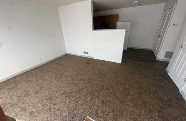 2500 Lindsay Ave - A5 photos photos