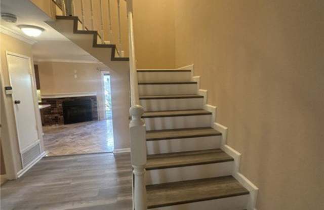 9942 Wentworth Drive Gallery 4