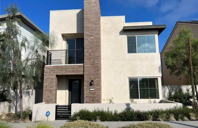 125 Theme - 125 Theme, Irvine, CA 92618