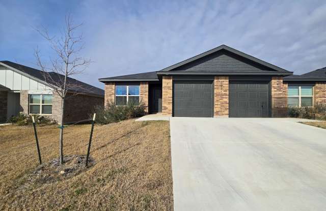 1246 Lehmann Drive (A/B) photos photos