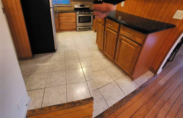 8 7th Street - 8 7th Street, Valley Stream, NY 11581