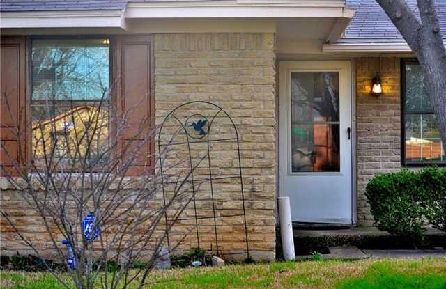6515 Warm Moon Lane Gallery 2