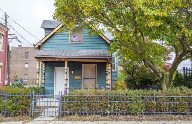 Single Family Home in the Heart of Downtown - 114 E 9th St, Indianapolis, IN 46204