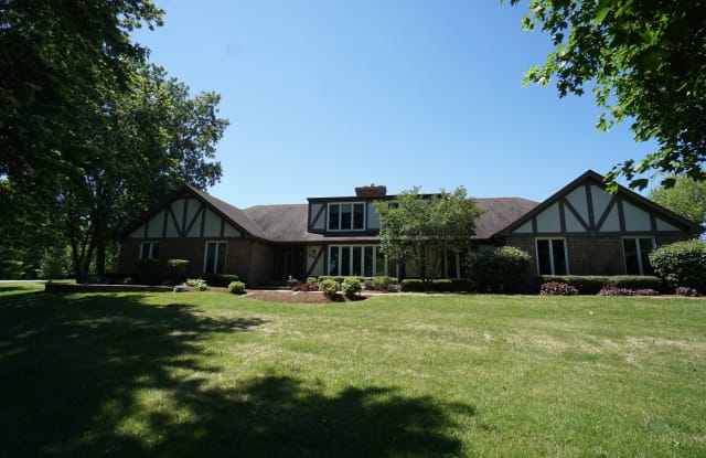 709 Skye Lane - 709 Skye Lane, Inverness, IL 60010