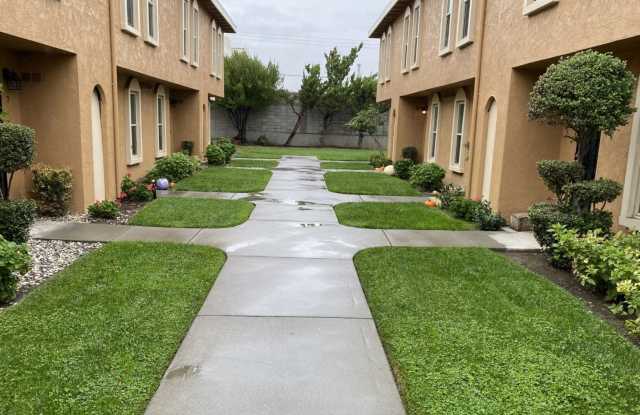Spacious Townhome in Desirable Fairfield Area photos photos