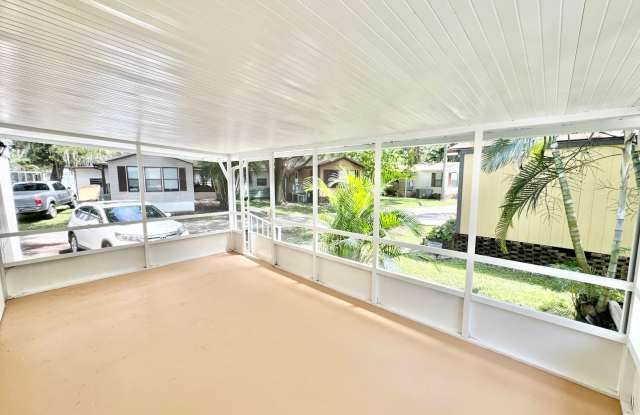 P (Henderson Creek - 1252 Henderson Creek Dr) Gallery 4