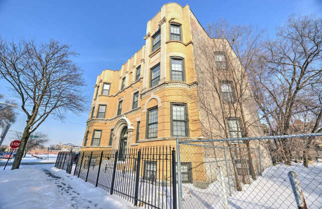 Renovated Bronzeville 2 Bedroom photos photos