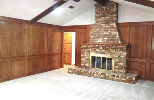 1237 Robin Drive Gallery 3