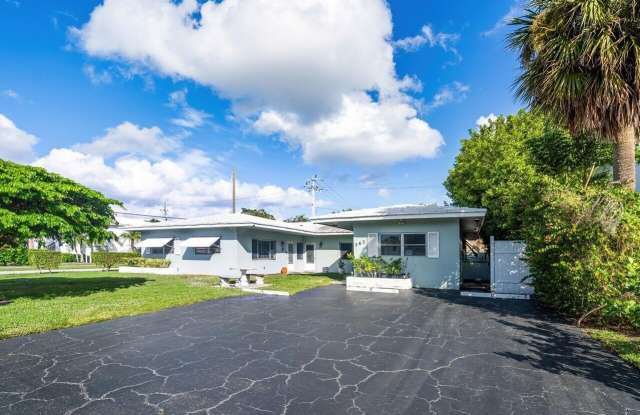 262 SE 9th Avenue unit: B photos photos