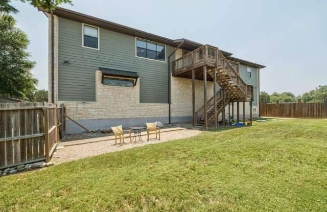 Fabulous Lakeway Property For Lease! Gallery 3