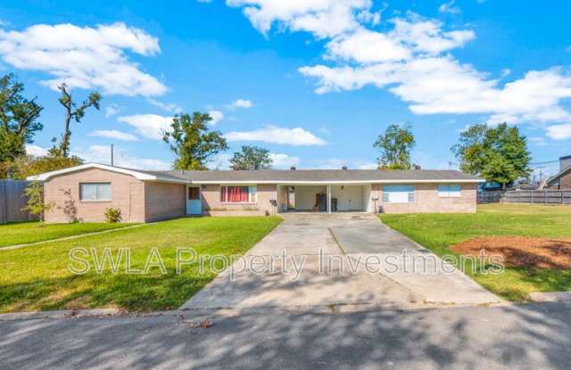 4212 Heyd Ave - 4212 Heyd Avenue, Lake Charles, LA 70605