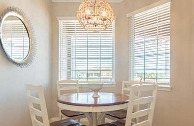 9402 Pocida Ct Gallery 4