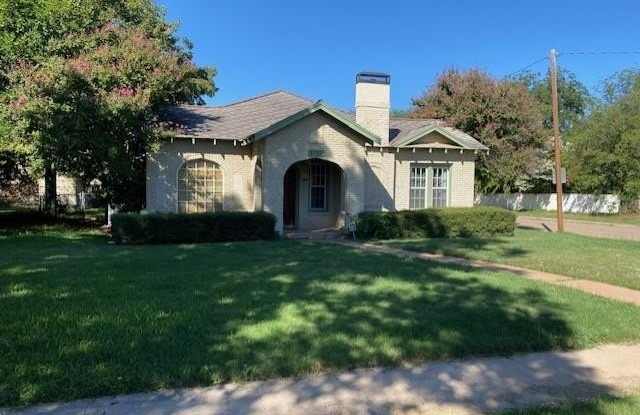 1702 Belmont Boulevard photos photos
