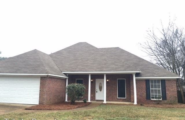 117 Live Oaks Blvd - 117 Live Oaks Boulevard, Rankin County, MS 39208
