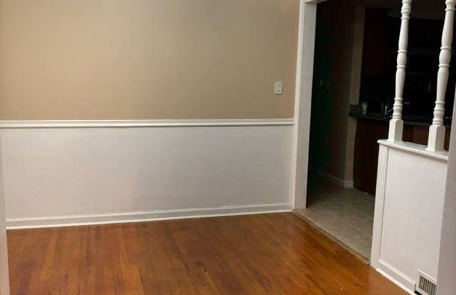 Cozy Single Family Home Gallery 4