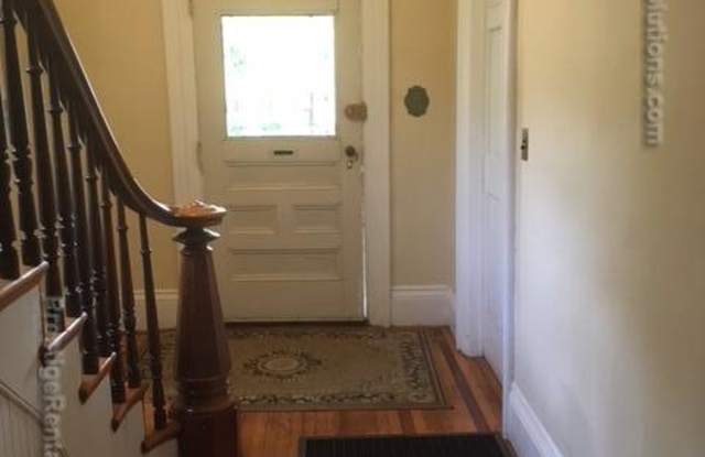62 Maple St. photos photos