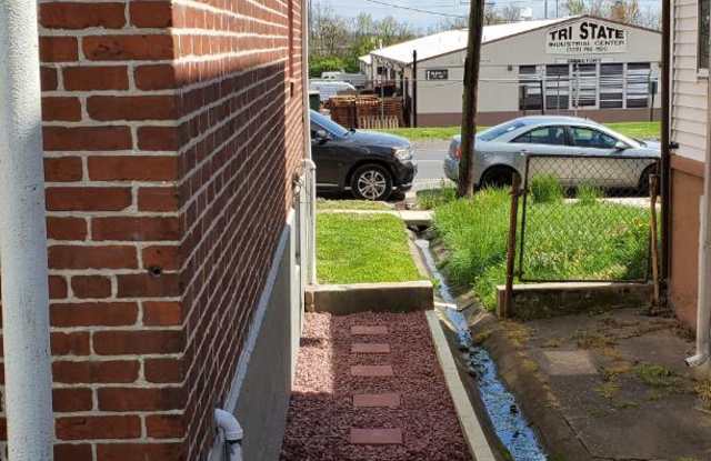 215 Ridge Road Gallery 3
