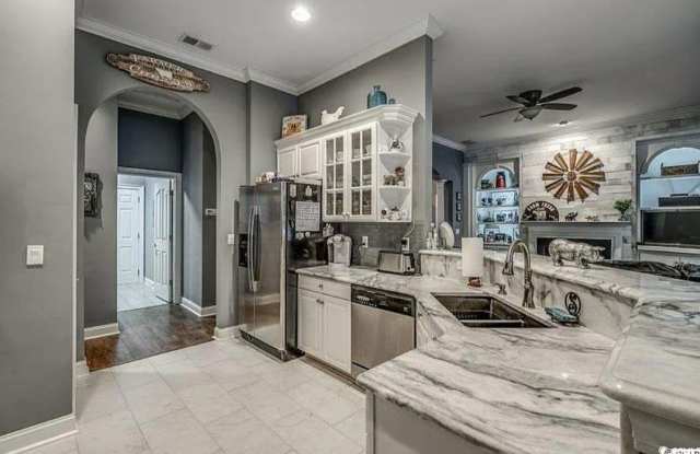 2314 Clandon Dr. Gallery 4