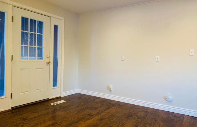 105 9th Street NW Gallery 4