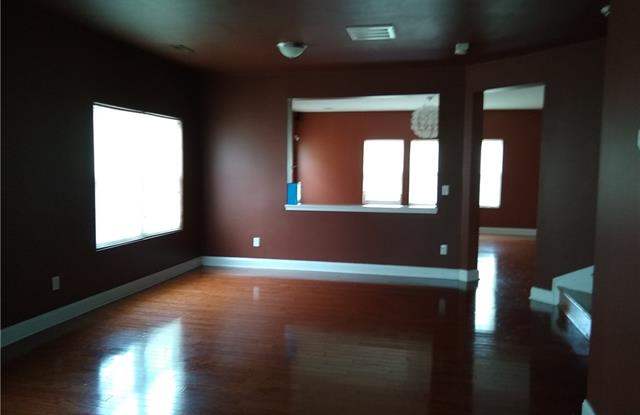 144 Ranlo Avenue Gallery 2