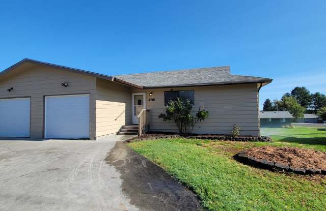 3716 West 17th Place - 3716 West 17th Place, Kennewick, WA 99338